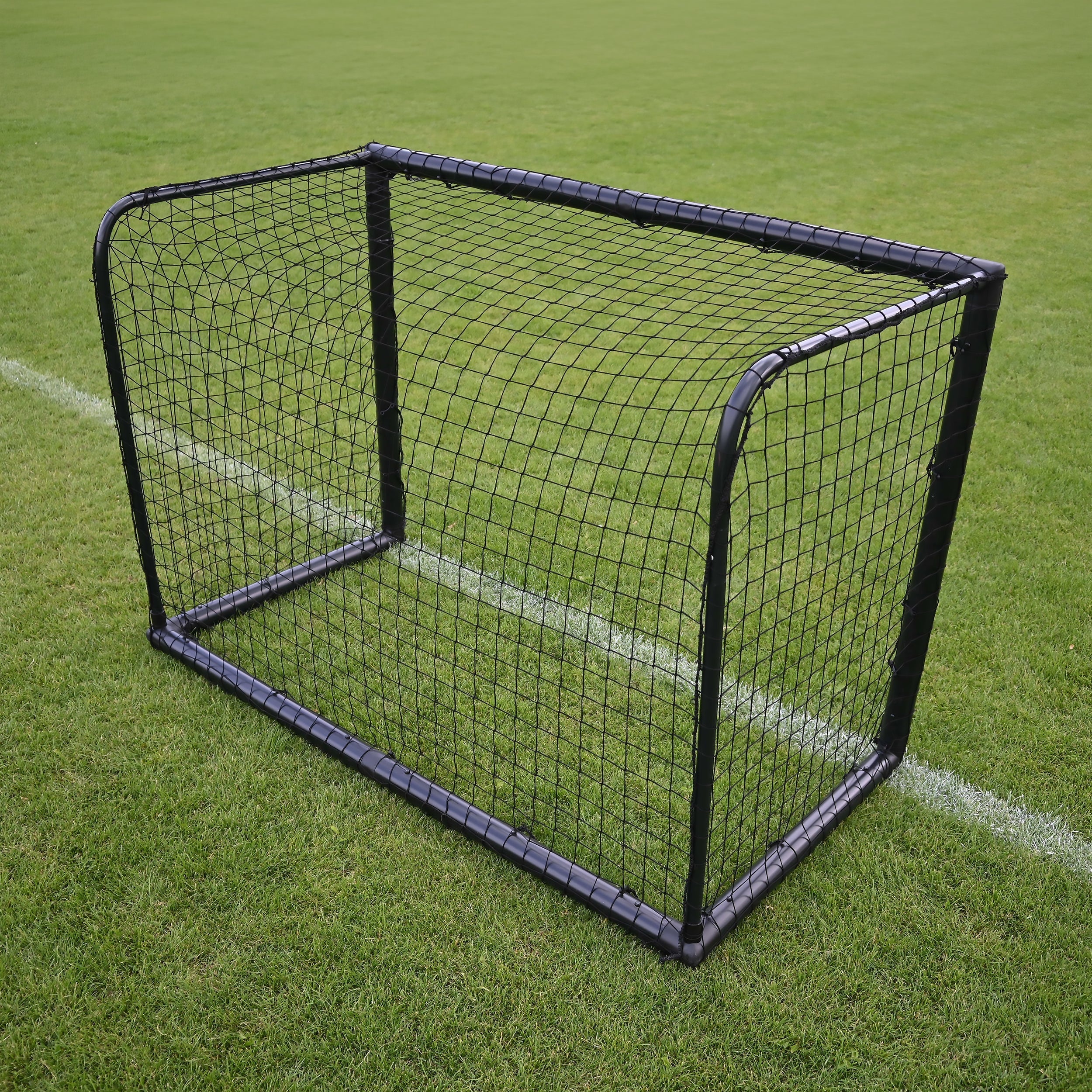 Football goal black edition - 1.8m x 1.2m Powershot