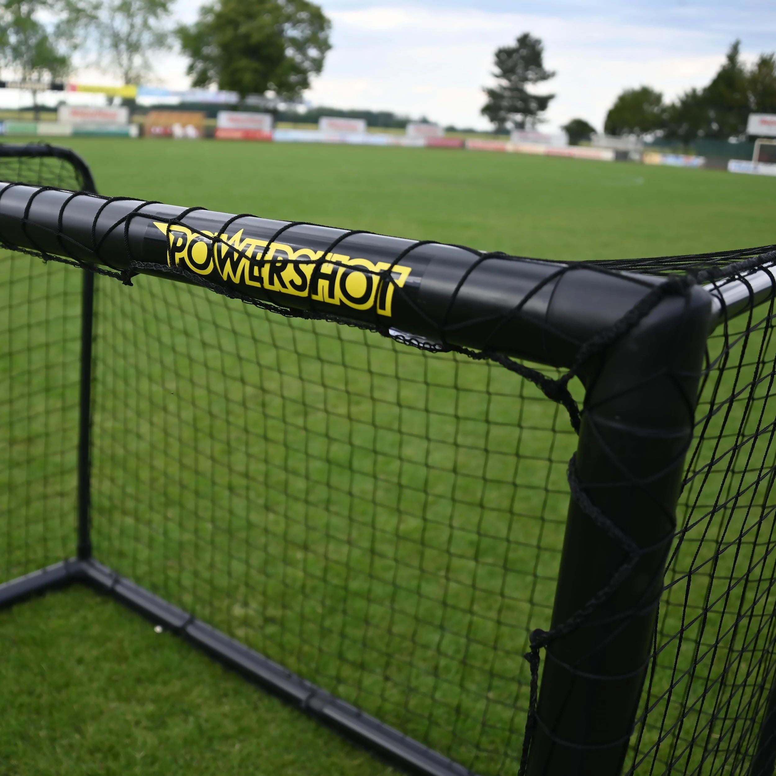 Football goal black edition - 1.8m x 1.2m Powershot