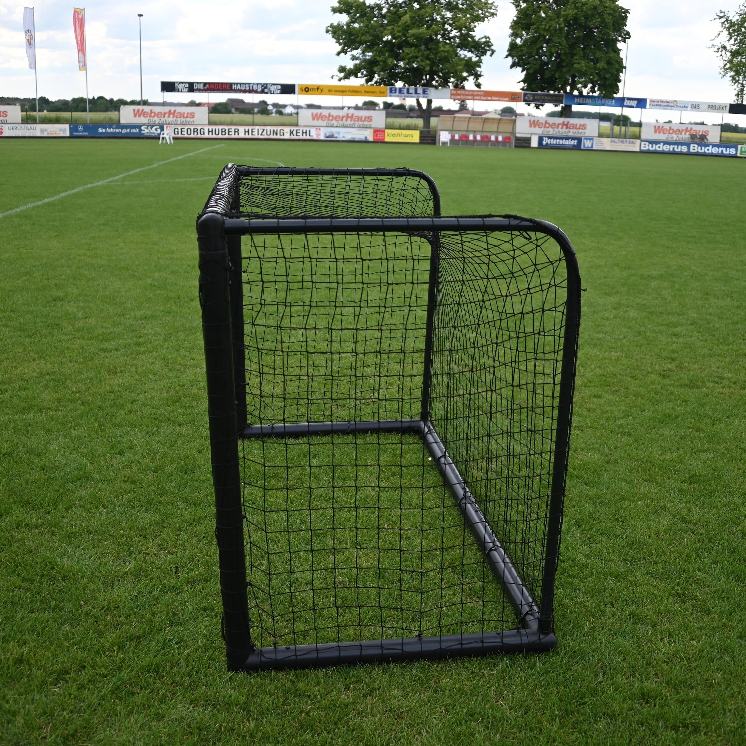 Football goal black edition - 1.8m x 1.2m Powershot