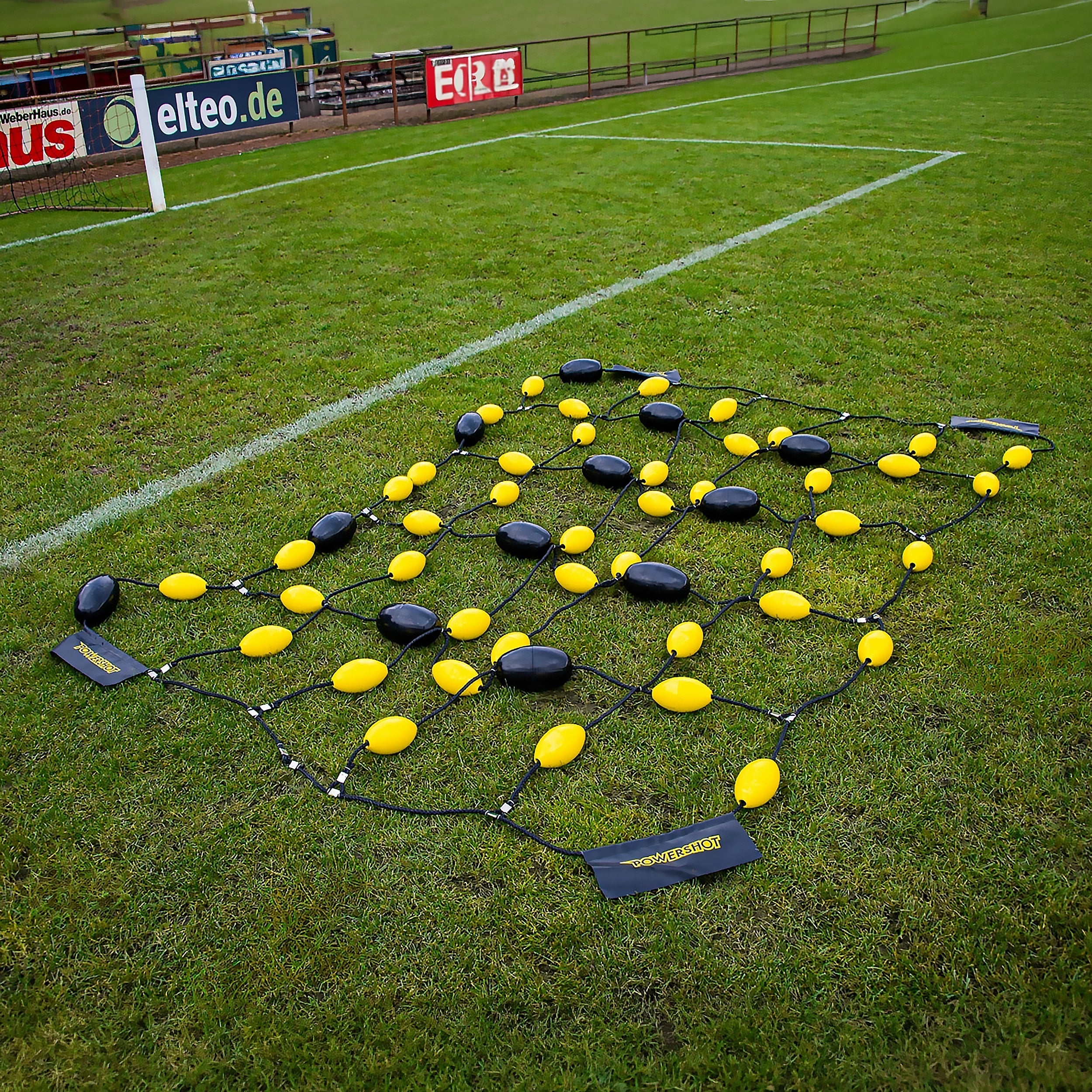 Floor deflector for goalkeeper - 275cm x 185cm with anchors and bag Powershot