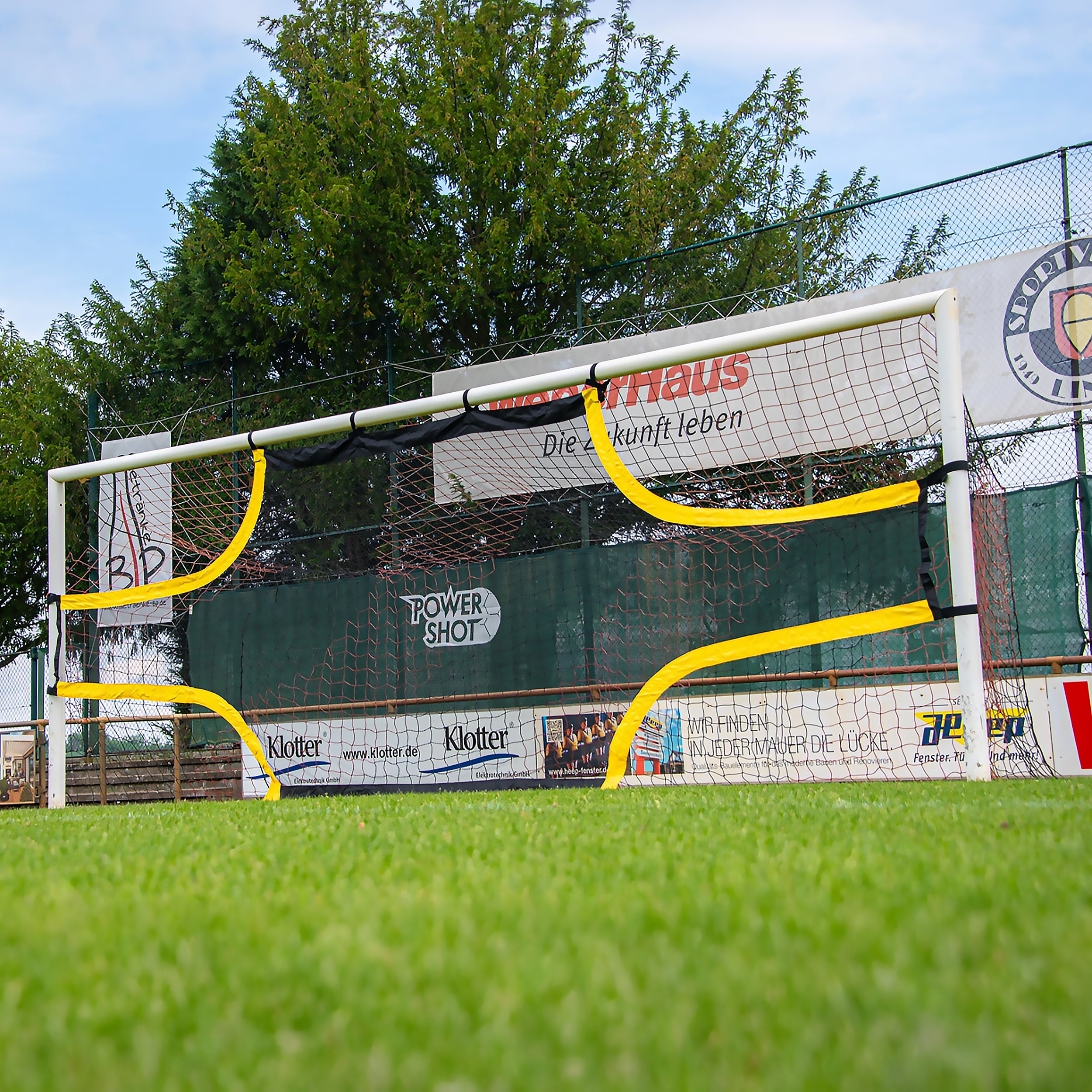 Pro Self-Weighted Shooting Wall - 7.32 x 2.44m Powershot