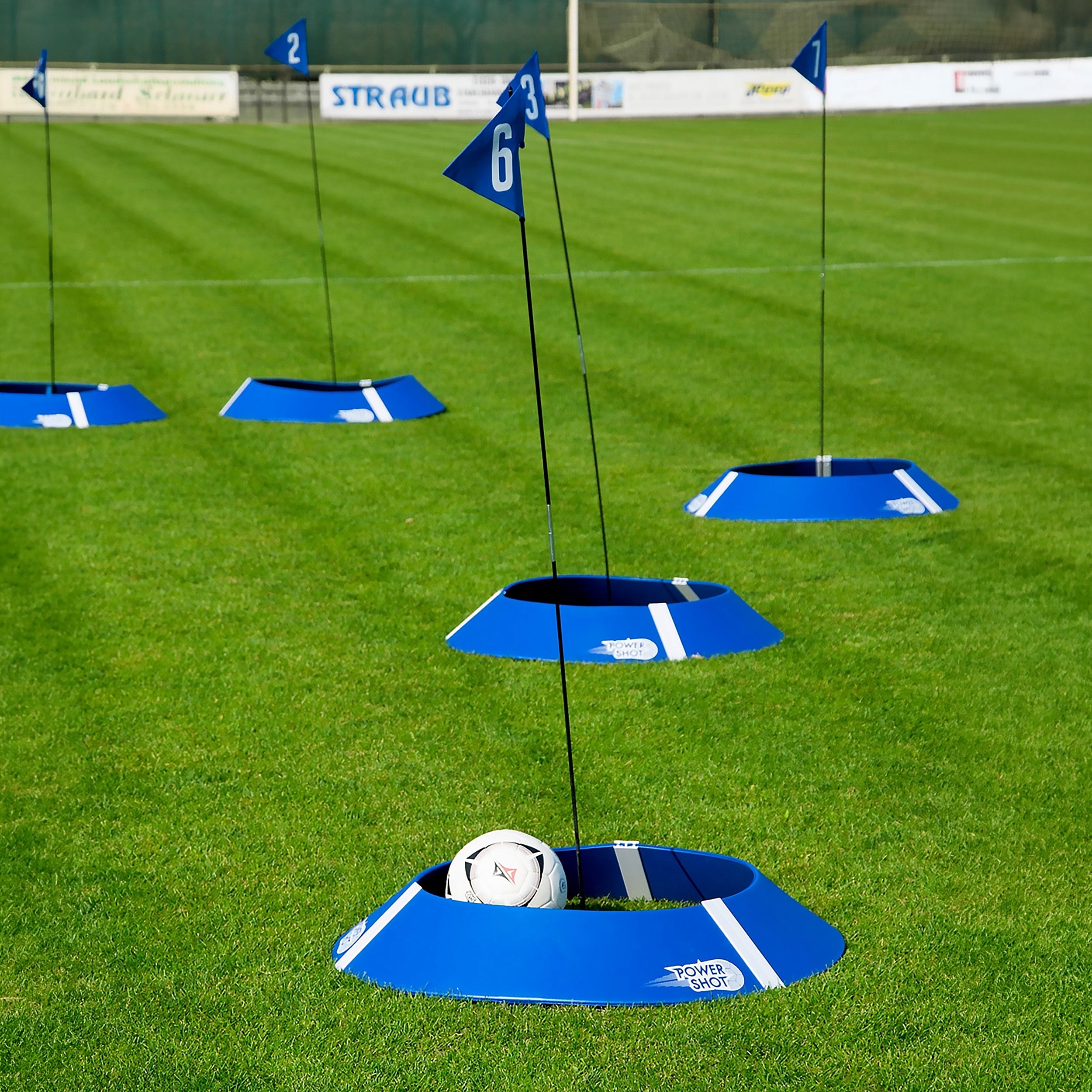 Football golf kit of 6 holes with flags and bag Powershot