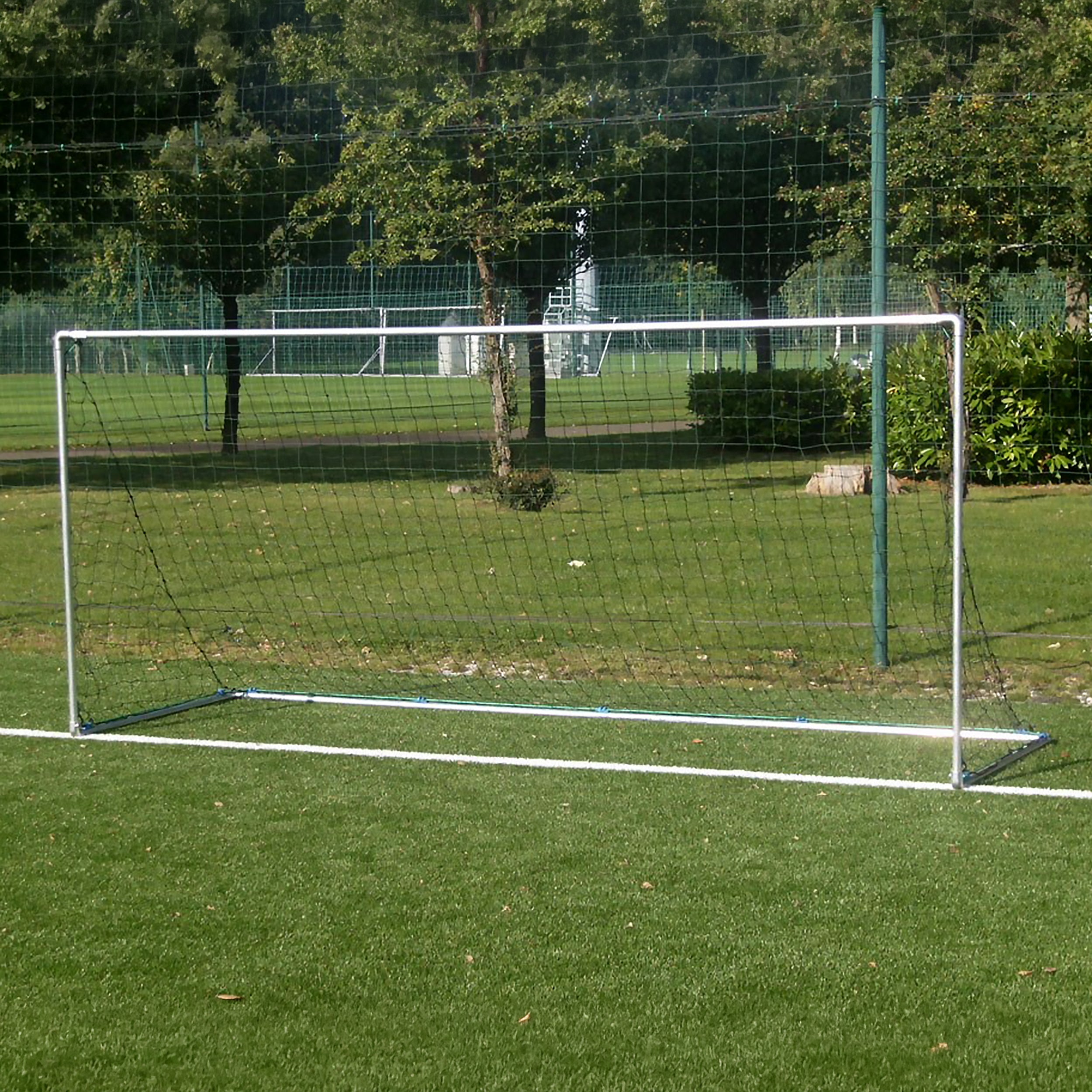 Pair of reversible goals - 4m x 1.8m and 4m x 1.4m Powershot