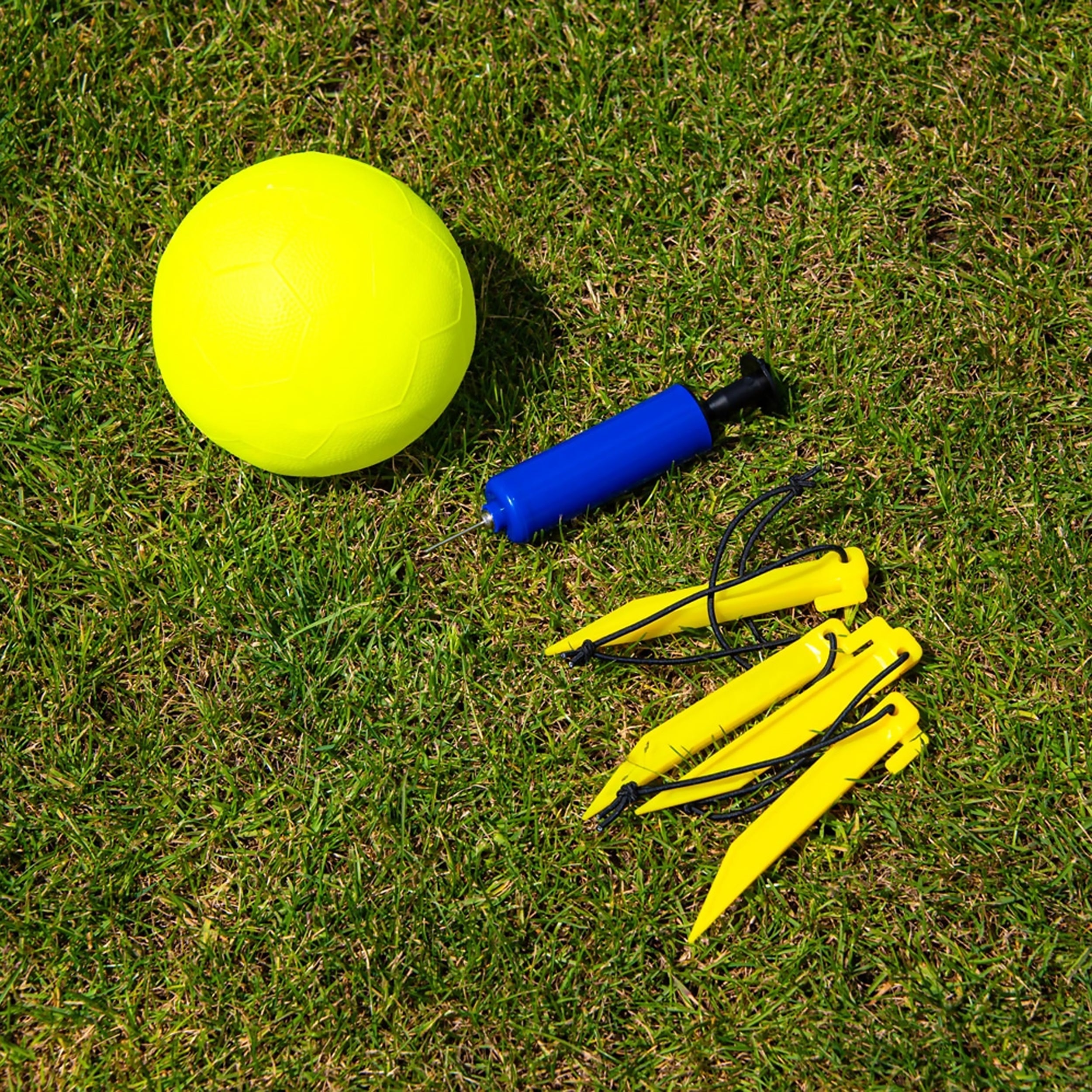 Pair of pop up goals - 1,2m x 0,9m (4' x 3') Powershot