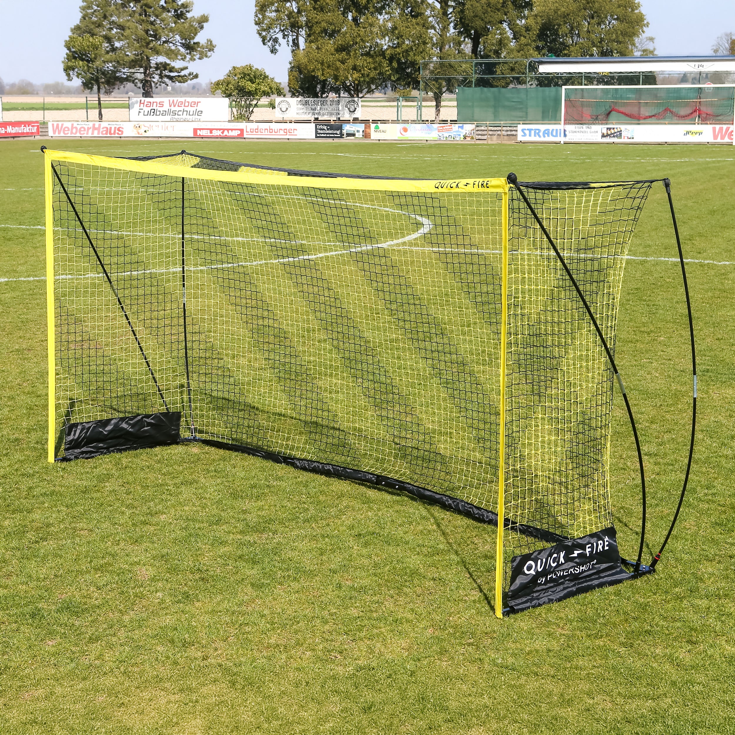 QuickFire® Self-weighted goal - 2.4m x 1.2m Powershot
