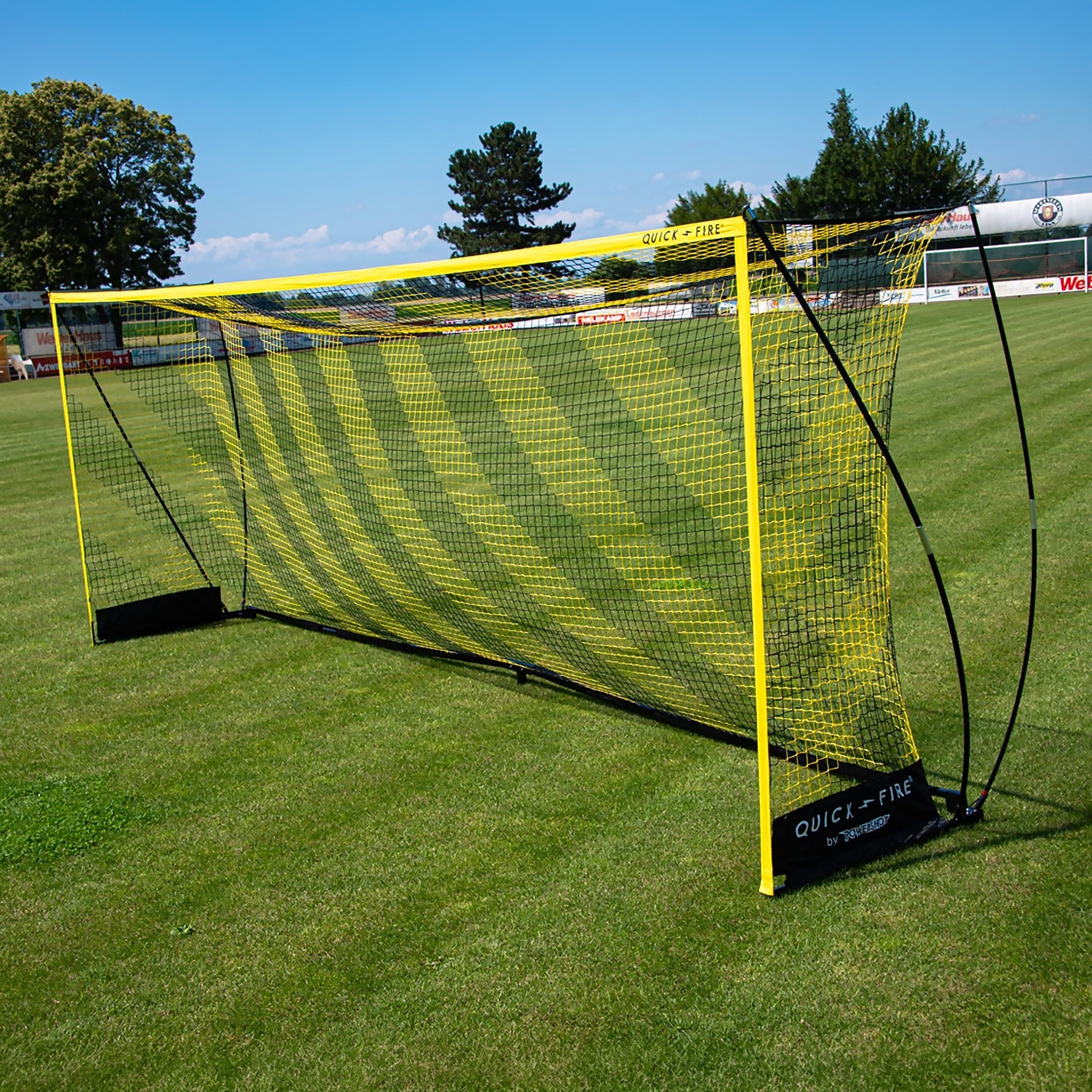QuickFire® Self-weighted goal - 6m x 2.10m Powershot