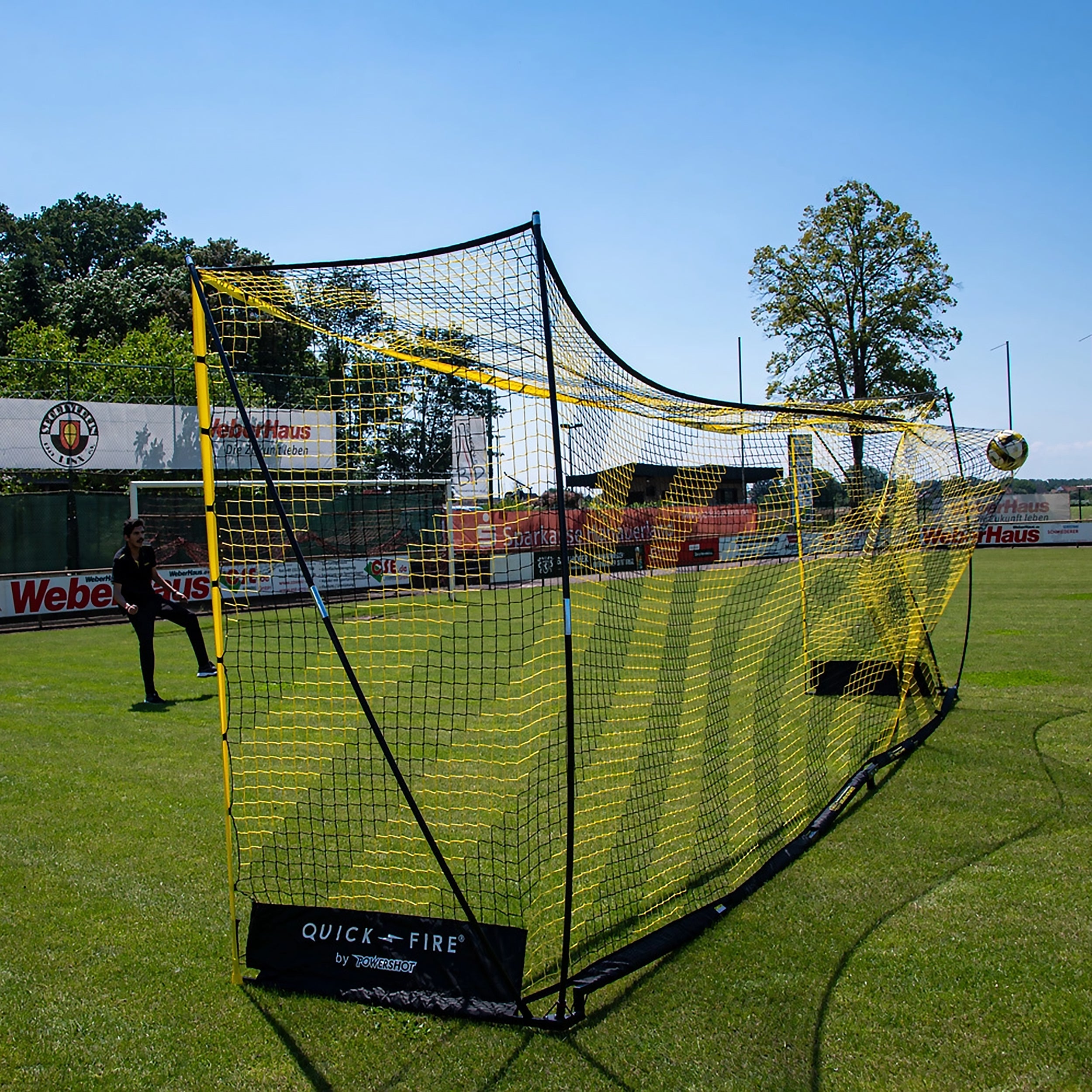 QuickFire® Self-weighted goal - 7.3m x 2.4m Powershot