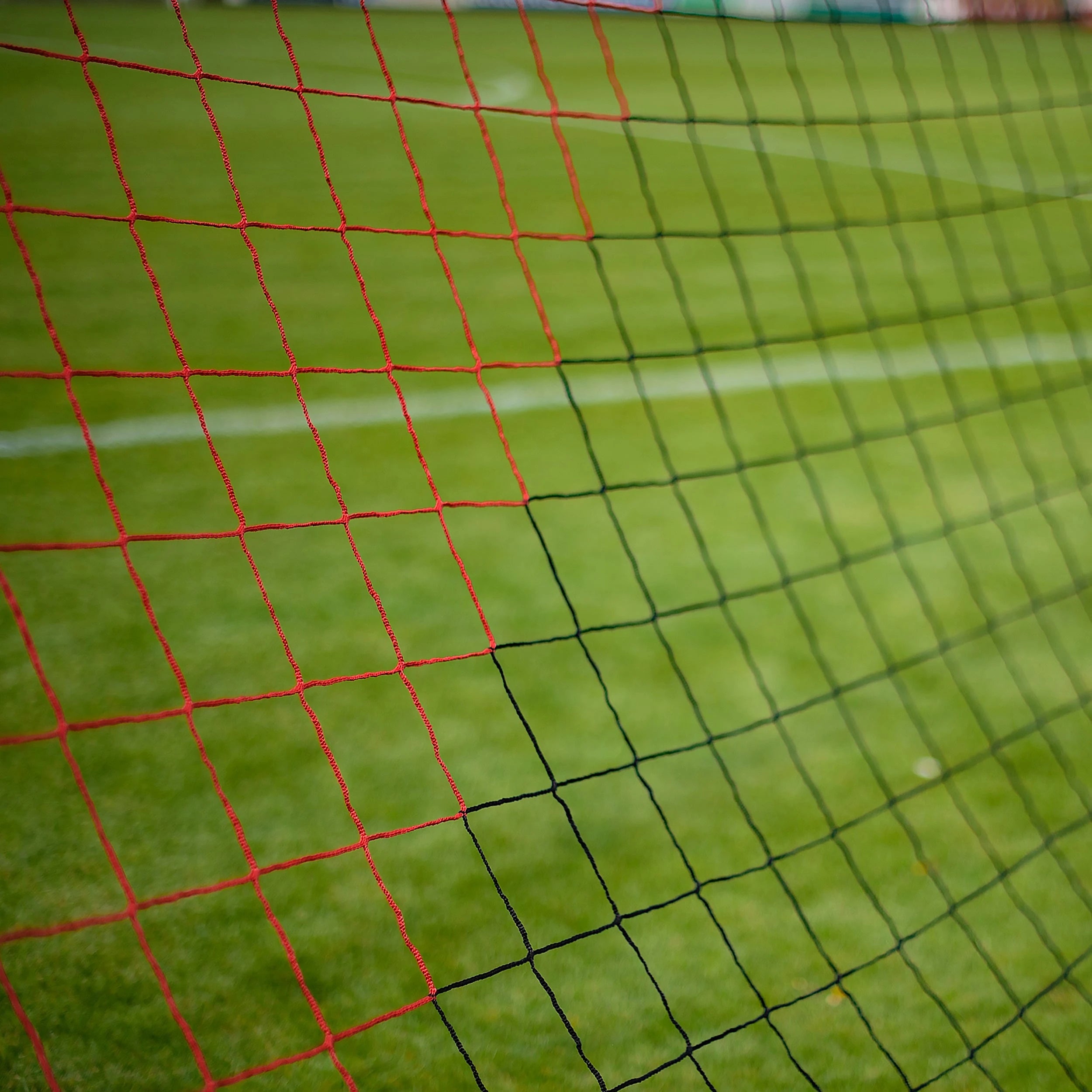 Football net black/red - 7.32m x 2.44m x 0.8m x 2m Powershot