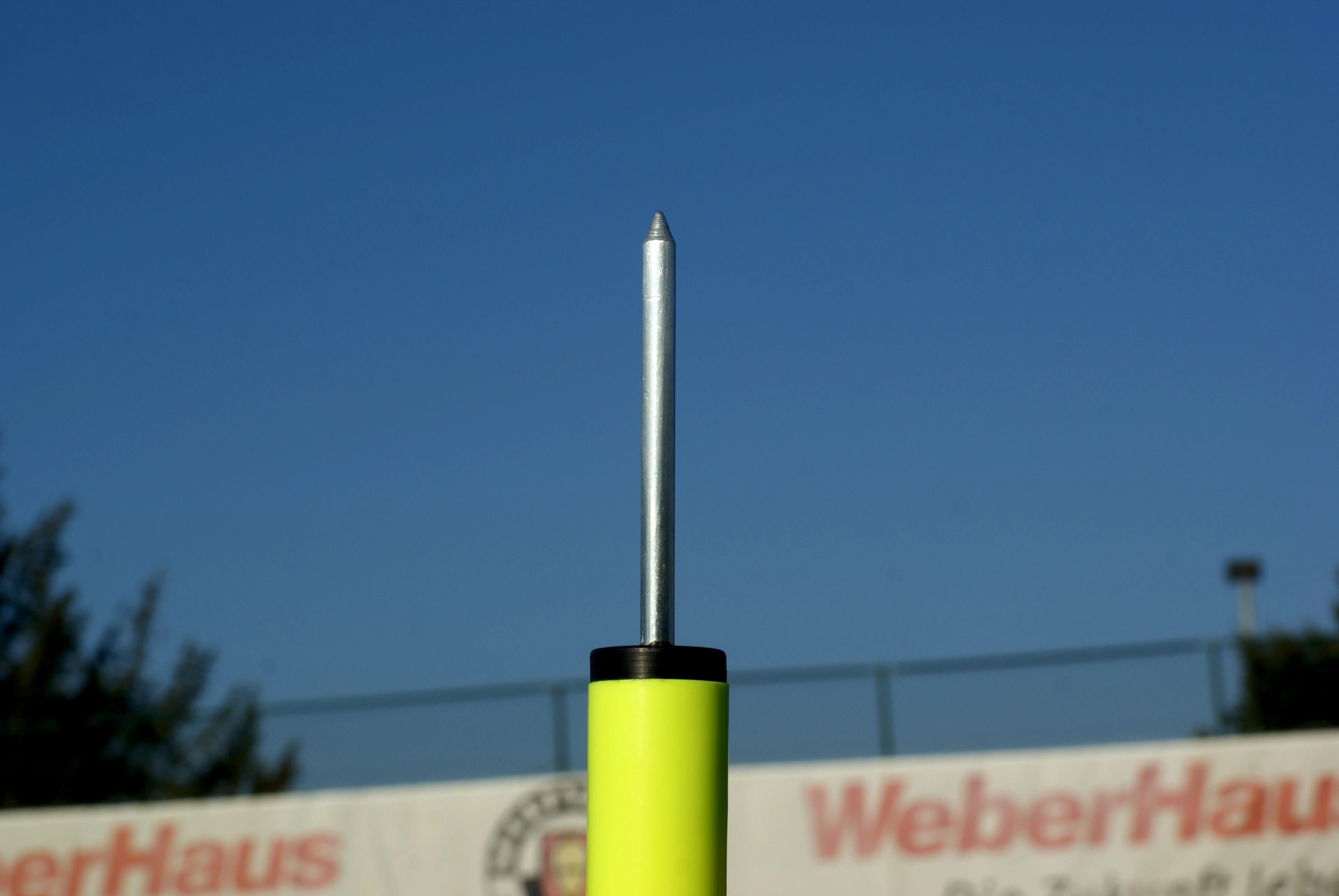 Juego de 10 postes de eslalon amarillo neón con bases de resorte – 172 cm