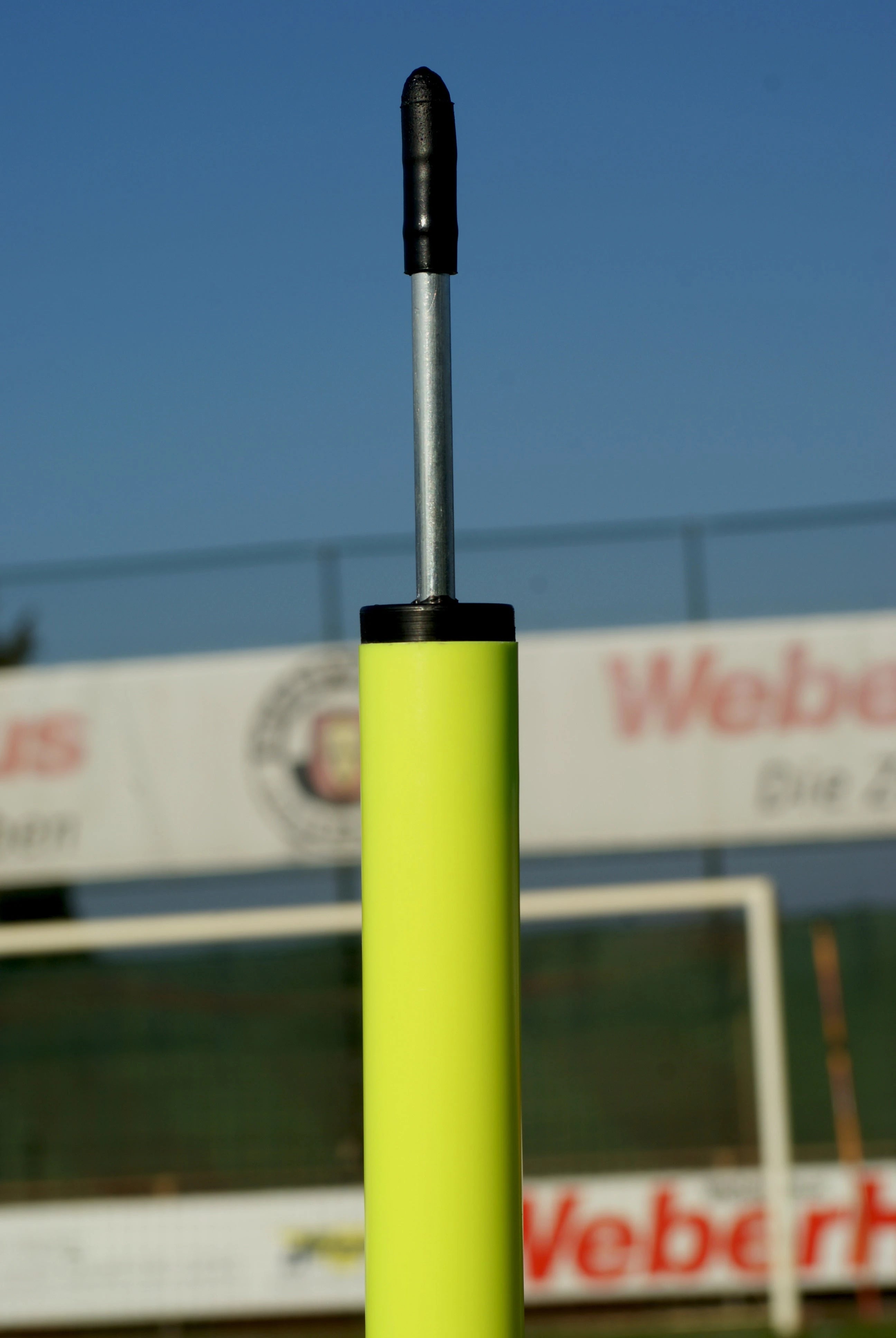 Juego de 10 postes de eslalon amarillo neón con bases de resorte – 172 cm