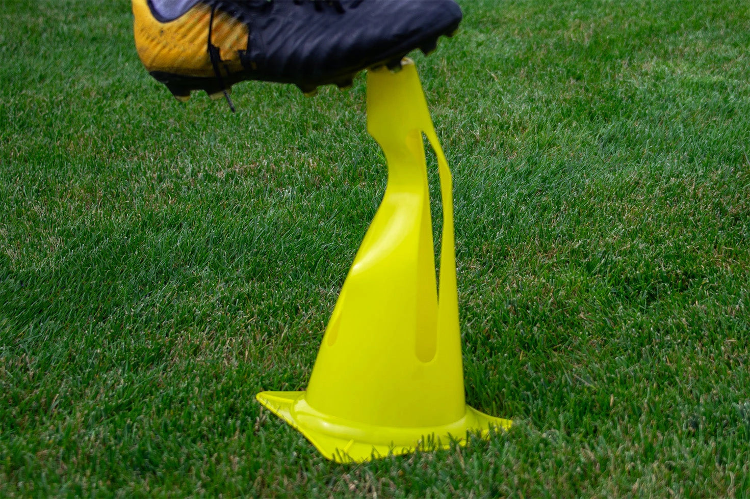 Paquete de 4 conos de demarcación flexibles - 30cm 