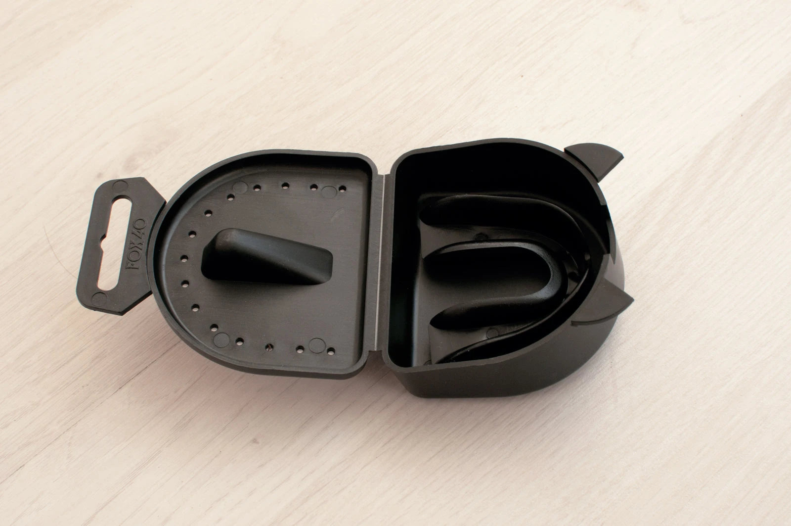 Protector bucal (con estuche)