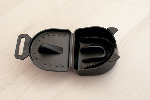 Protector bucal (con estuche)
