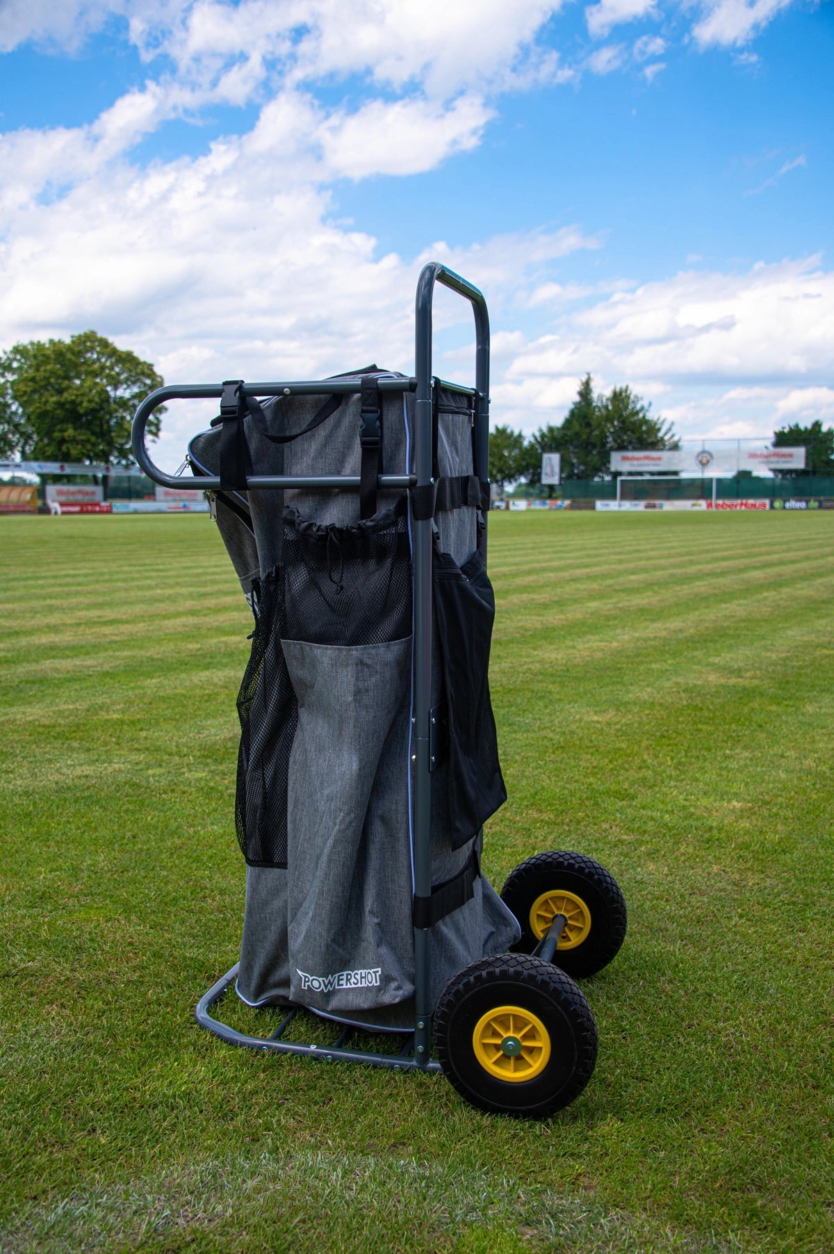 Robust transport cart for balls and training equipment Powershot