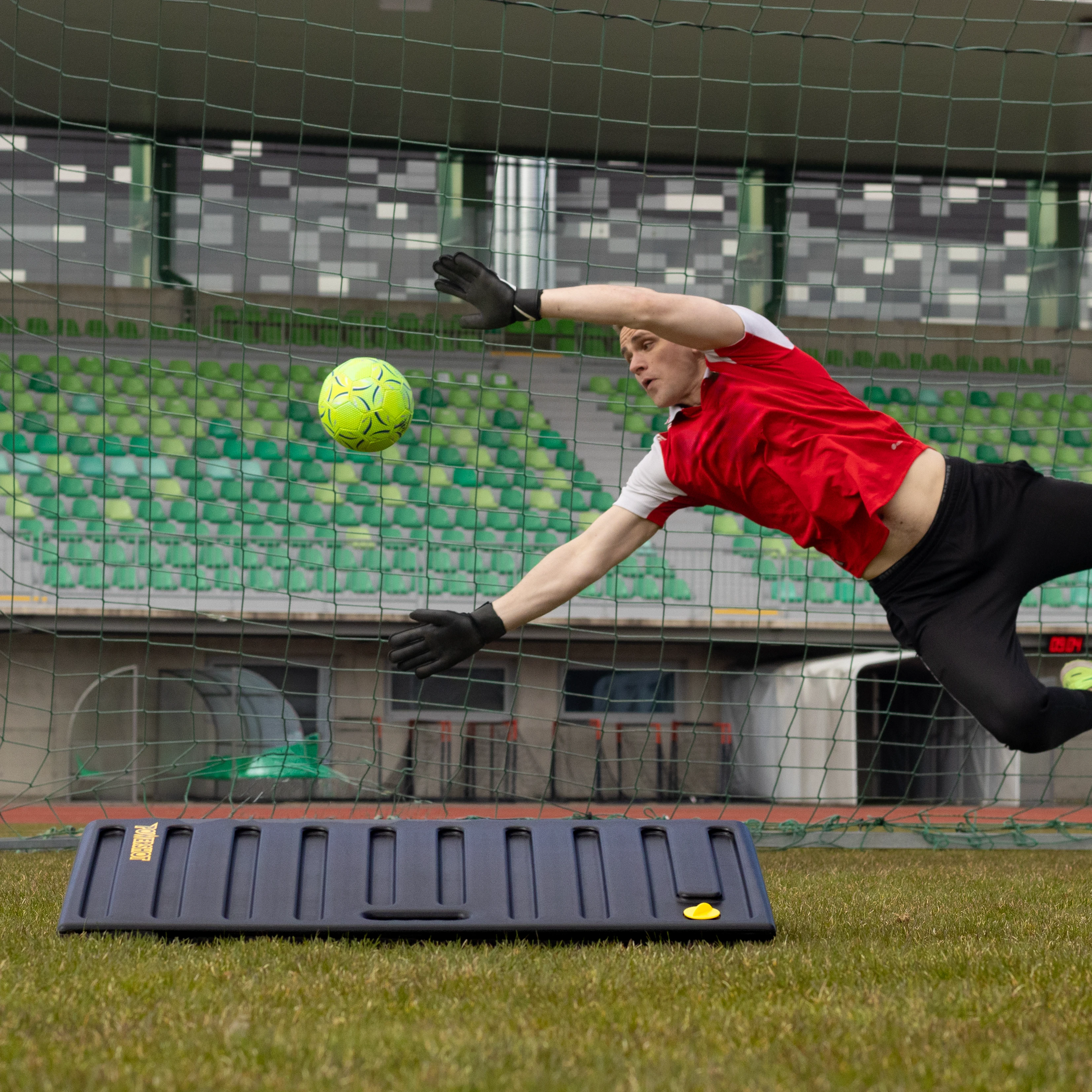 Football Rebound Trainer Powershot