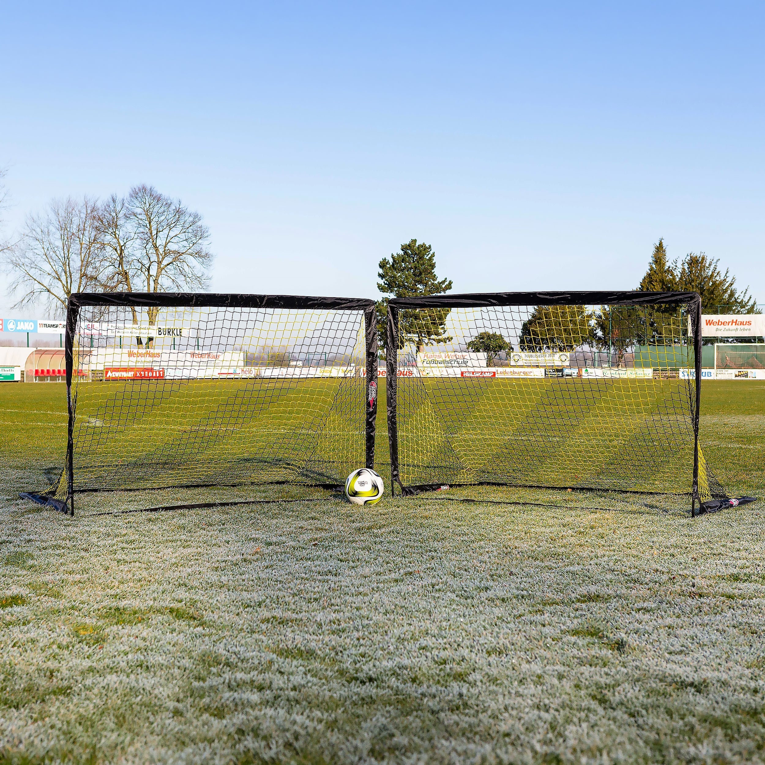 Pair of pop up goals - 1,8m x 1,2m (6' x 4') Powershot