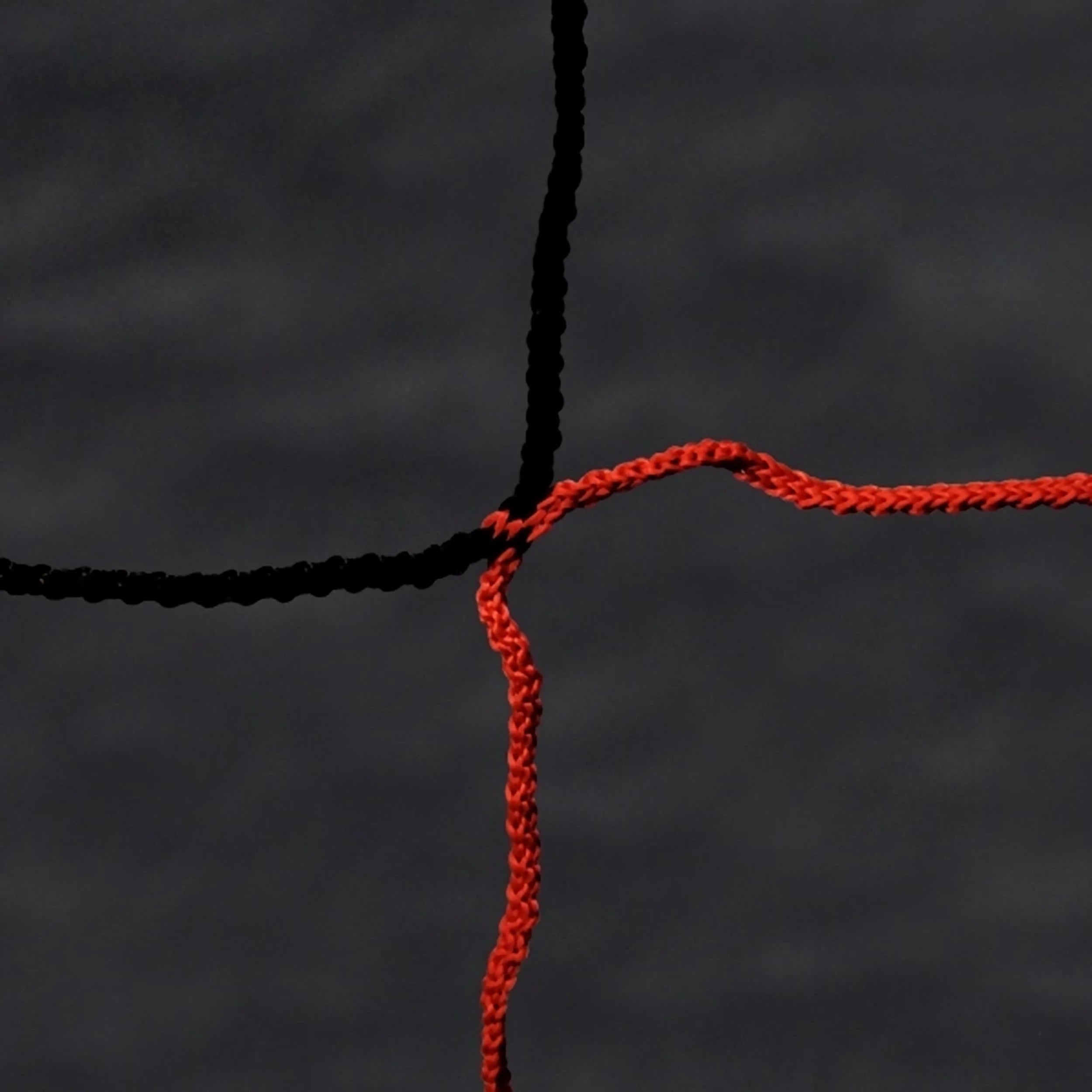 Football net black/red - 7.32m x 2.44m x 0.8m x 2m Powershot