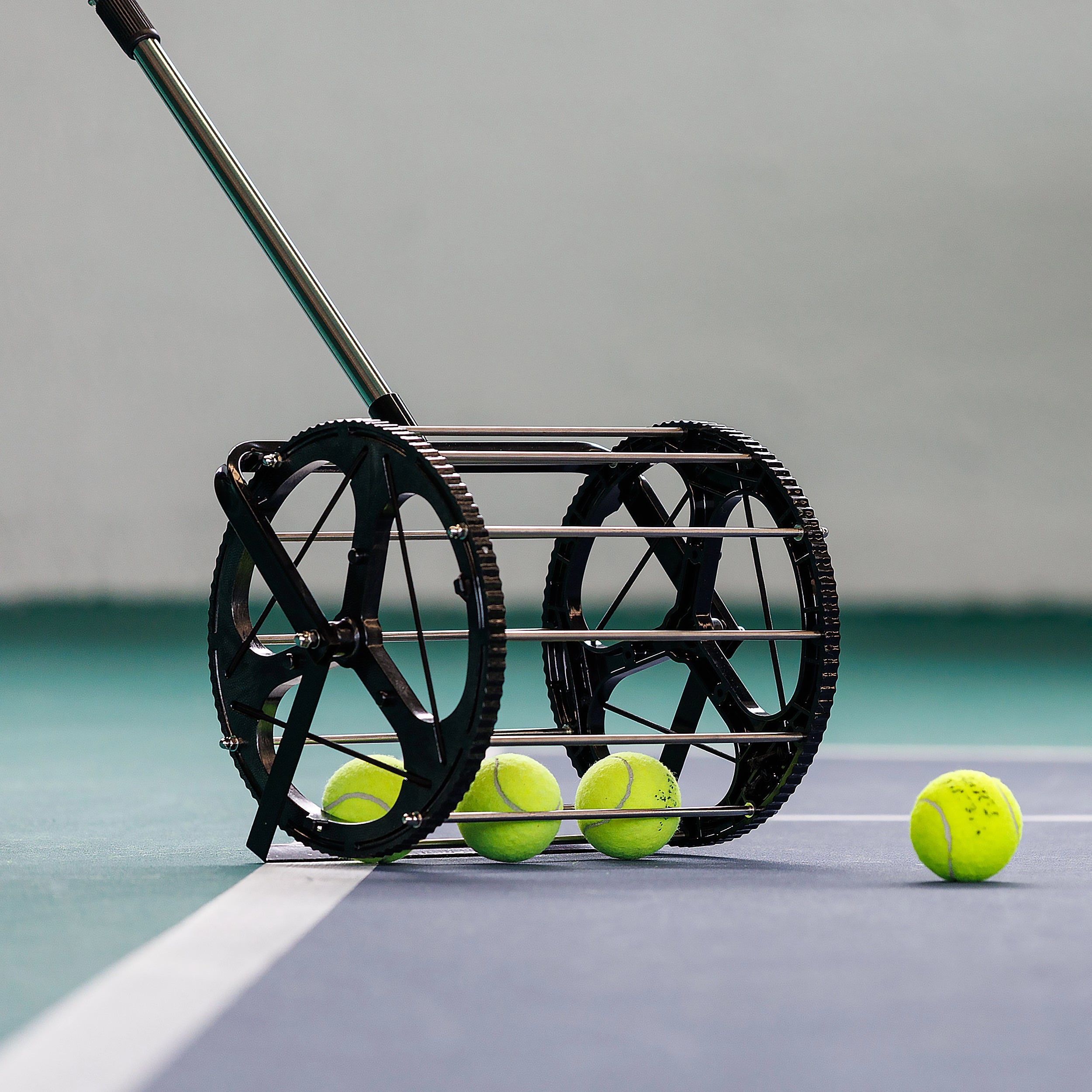 Tennis ball collector for up to 50 balls Carrington