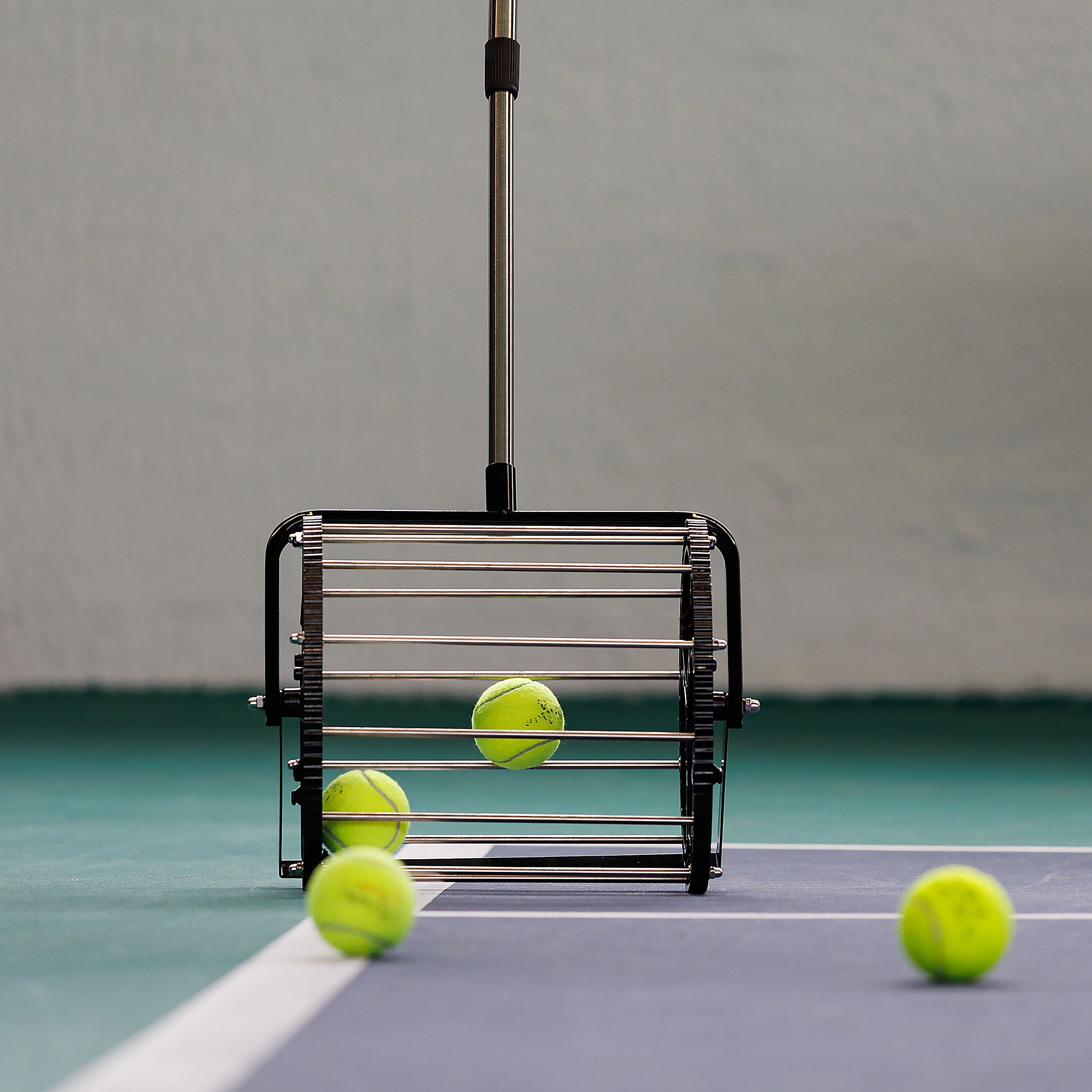 Tennis ball collector for up to 50 balls Carrington