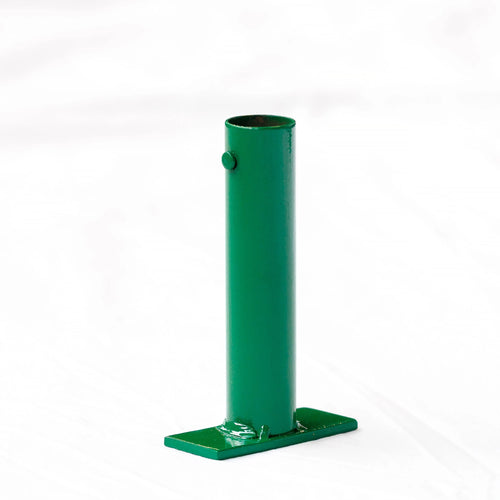 Sealing bracket for tennis net regulator Carrington